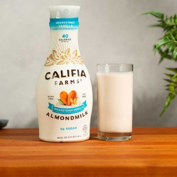 Califia Unsweetened Vanilla Almond Milk - 48 fl oz