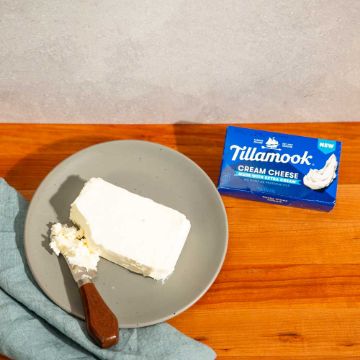 Tillamook Cream Cheese Brick - 8 oz