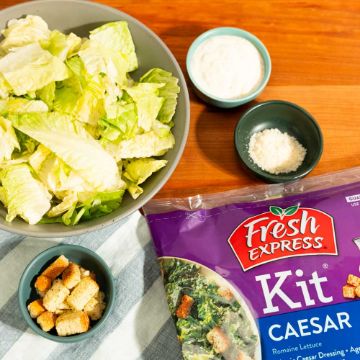 Fresh Express Caesar Salad Kit - 9.7 oz